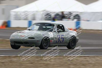 media/Nov-16-2025-CalClub SCCA (Sun) [[2975c16dfc]]/Group 4/Turn 1/